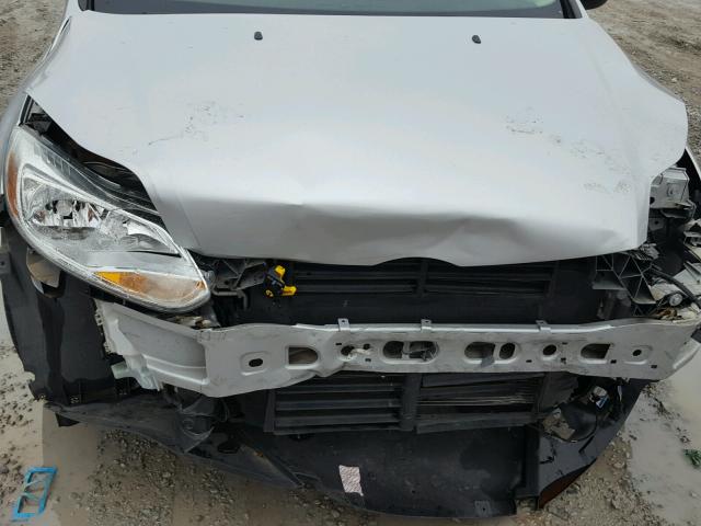 1FAHP3K22CL365688 - 2012 FORD FOCUS SE SILVER photo 9