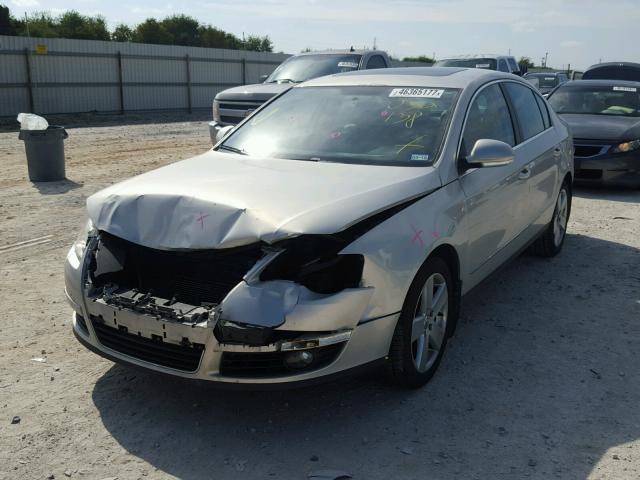 WVWJK93C49P032138 - 2009 VOLKSWAGEN PASSAT TUR SILVER photo 2