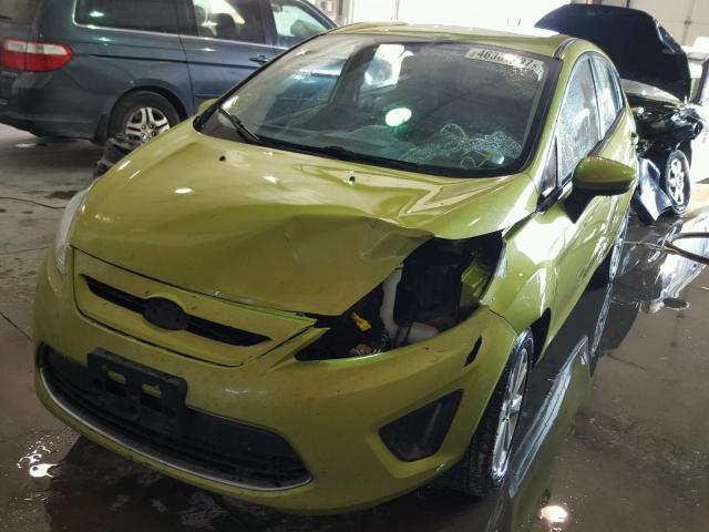 3FADP4EJ1BM172484 - 2011 FORD FIESTA SE GREEN photo 2