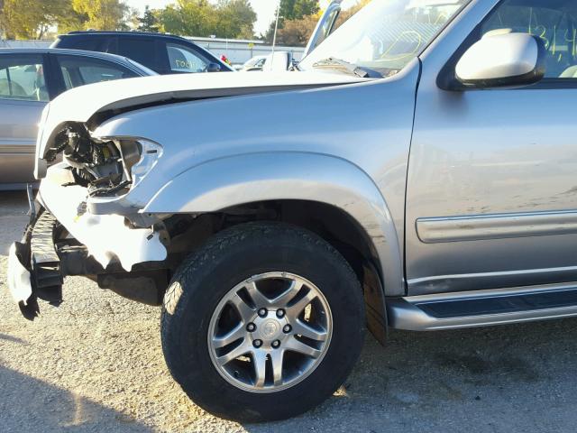 5TDBT44A94S220587 - 2004 TOYOTA SEQUOIA SR SILVER photo 9