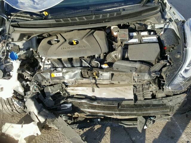 5NPDH4AE6FH619628 - 2015 HYUNDAI ELANTRA SE SILVER photo 7