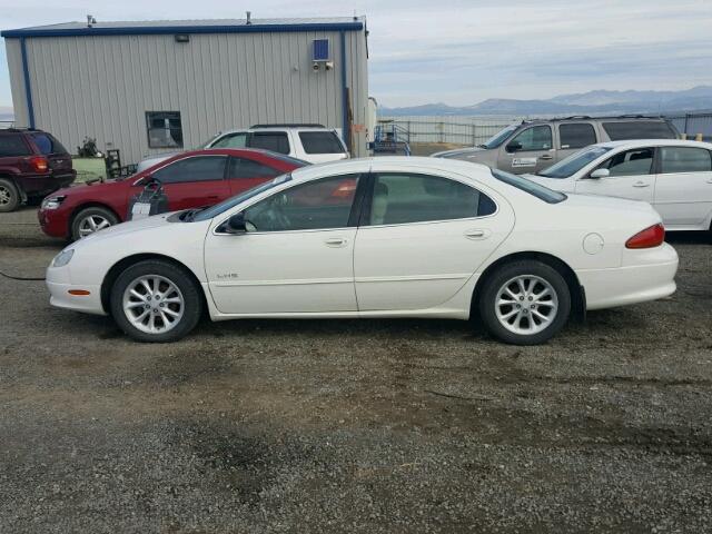 2C3HC56G71H688303 - 2001 CHRYSLER LHS WHITE photo 9