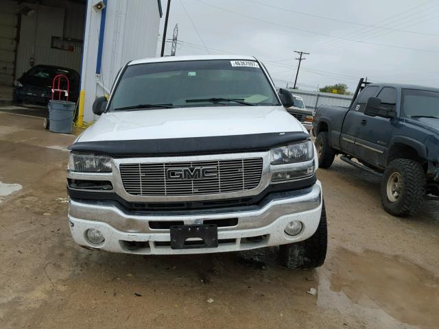 1GTHK23285F886823 - 2005 GMC SIERRA K25 WHITE photo 9