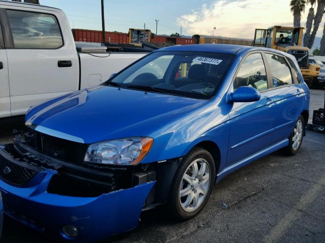 KNAFE162265336347 - 2006 KIA SPECTRA5 BLUE photo 2