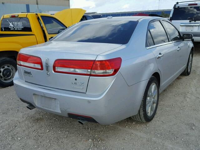 3LNDL2L34CR831818 - 2012 LINCOLN MKZ SILVER photo 4