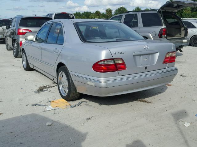 WDBJF65J21B193960 - 2001 MERCEDES-BENZ E 320 SILVER photo 3