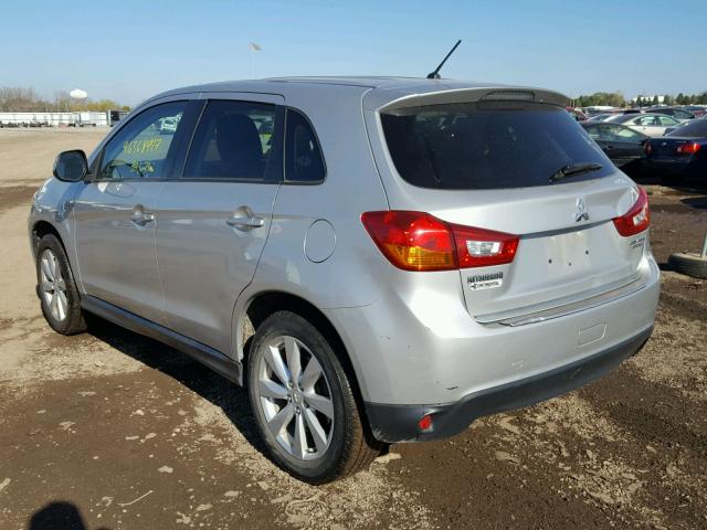 4A4AP3AU3EE011158 - 2014 MITSUBISHI OUTLANDER SILVER photo 3