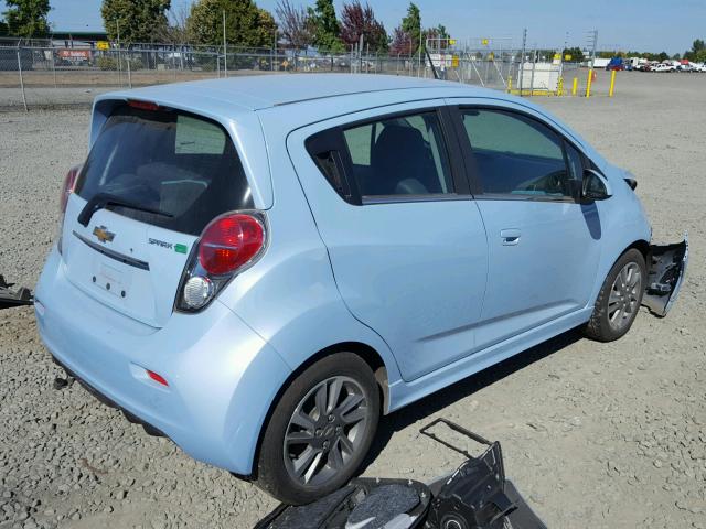 KL8CK6S04GC555039 - 2016 CHEVROLET SPARK EV 1 蓝色 照片 4