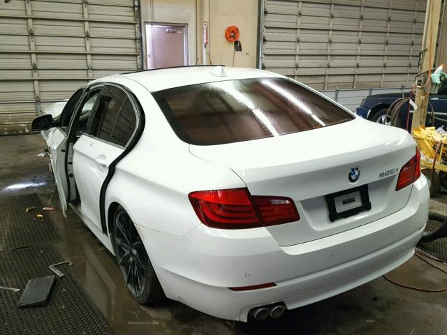 WBAFR1C57BC744674 - 2011 BMW 528 I WHITE photo 3