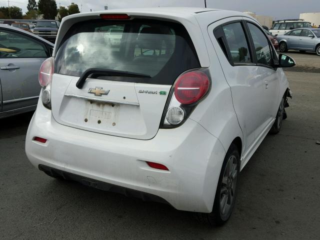 KL8CL6S06EC401765 - 2014 CHEVROLET SPARK EV 2 WHITE photo 4