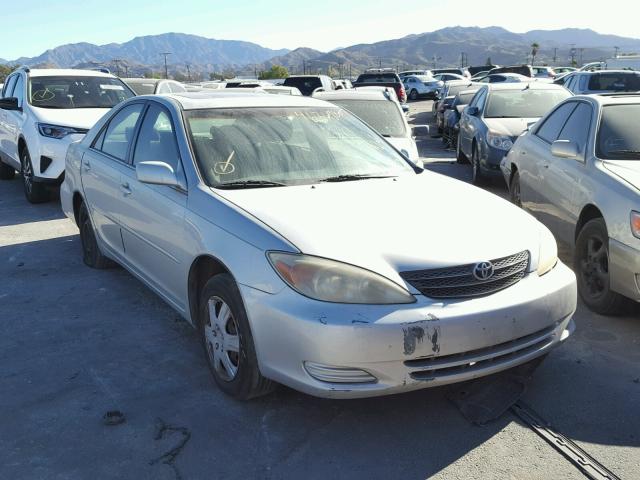 JTDBE32KX40276959 - 2004 TOYOTA CAMRY LE GRAY photo 1