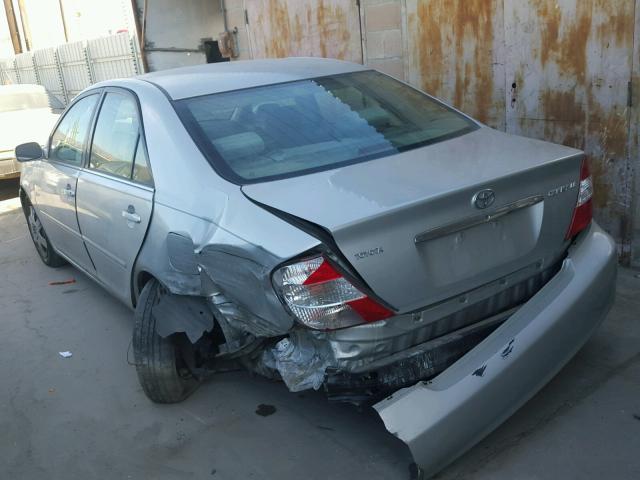 JTDBE32KX40276959 - 2004 TOYOTA CAMRY LE GRAY photo 3