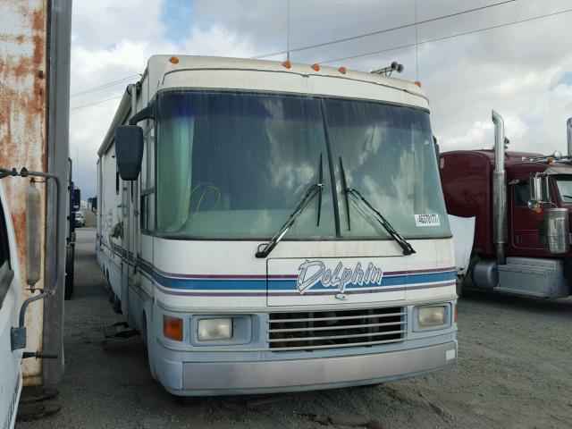 3FCMF53G4VJA19095 - 1998 DOLP MOTORHOME WHITE photo 1