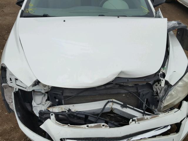 1G1ZB5E13BF197173 - 2011 CHEVROLET MALIBU LS WHITE photo 7