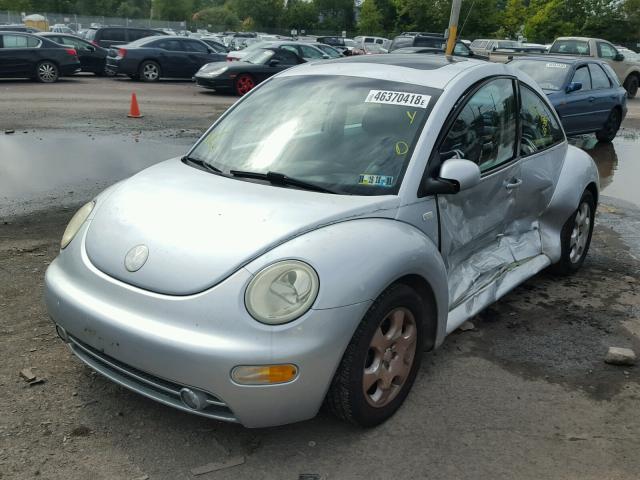 3VWCK21C63M410909 - 2003 VOLKSWAGEN NEW BEETLE 银色 照片 2