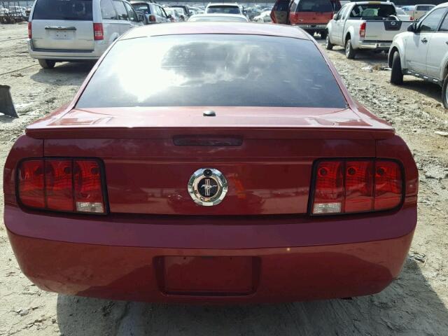 1ZVHT80N085127296 - 2008 FORD MUSTANG MAROON photo 9