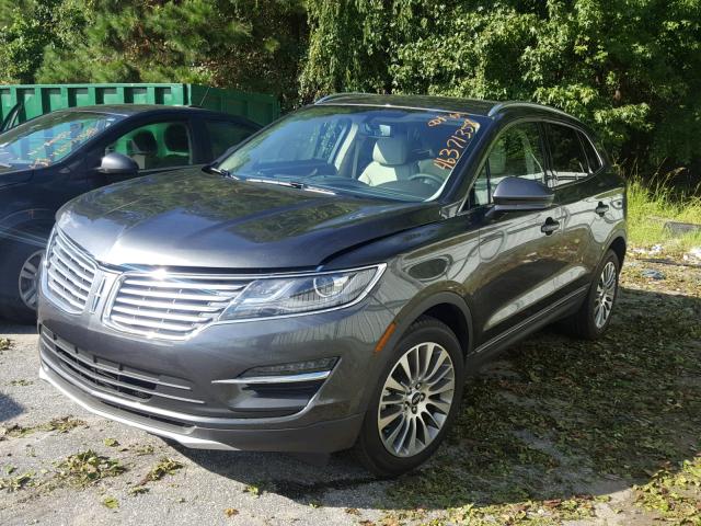 5LMCJ3C97JUL30632 - 2018 LINCOLN MKC RESERV GRAY photo 2