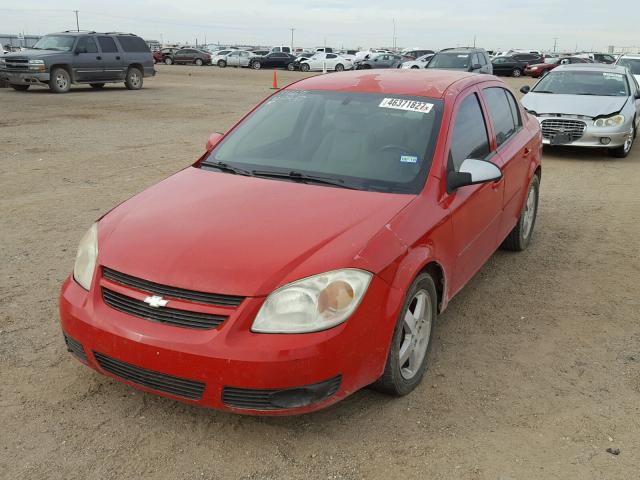 1G1AL52F557506022 - 2005 CHEVROLET COBALT LS RED photo 2