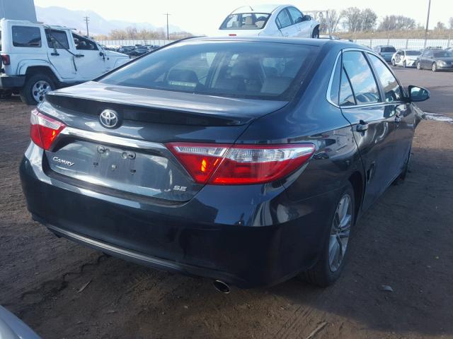 4T1BF1FK7GU599256 - 2016 TOYOTA CAMRY LE 蓝色 照片 4