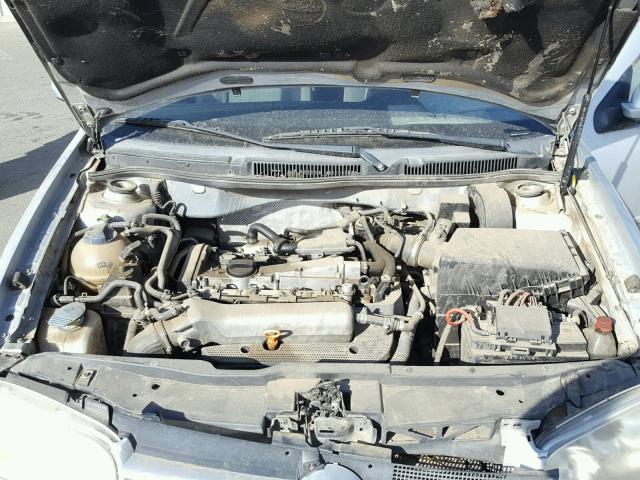9BWGD21J414019947 - 2001 VOLKSWAGEN GOLF 银色 照片 7