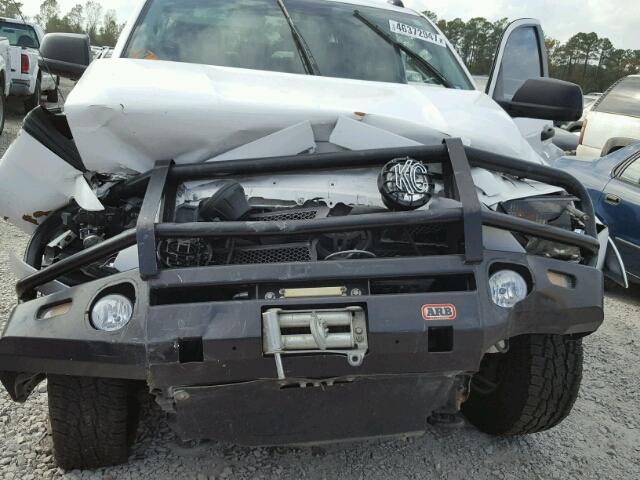 5TFDW5F10CX257085 - 2012 TOYOTA TUNDRA CRE WHITE photo 7