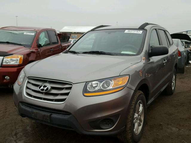 5XYZGDAB6BG069475 - 2011 HYUNDAI SANTA FE G CHARCOAL photo 2