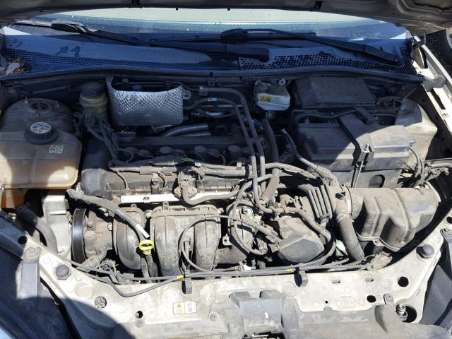 1FAFP34N66W113864 - 2006 FORD FOCUS ZX4 GOLD photo 7