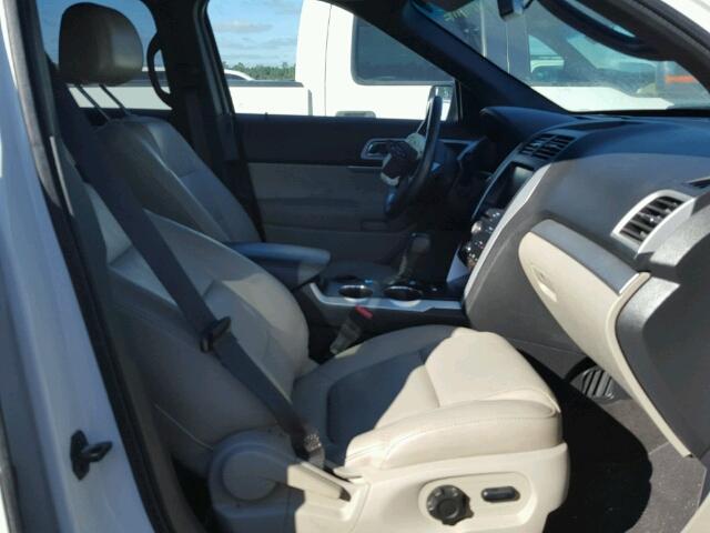 1FMHK7D82CGA65056 - 2012 FORD EXPLORER X WHITE photo 5