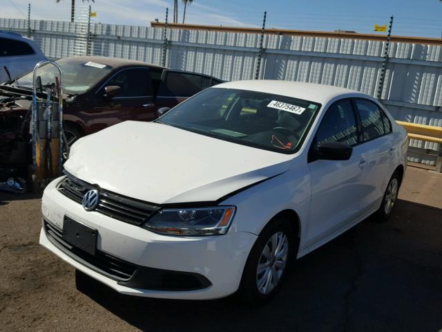 3VW2K7AJ5DM412594 - 2013 VOLKSWAGEN JETTA BASE WHITE photo 2