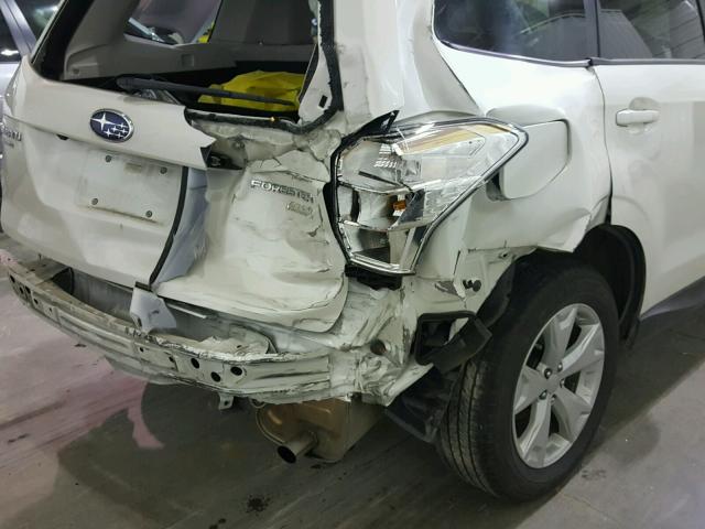 JF2SJAGC9FH840317 - 2015 SUBARU FORESTER 2 WHITE photo 9