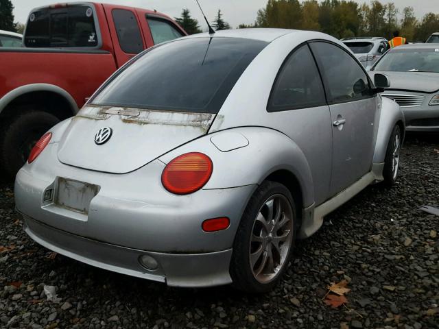 3VWCC21C2YM491430 - 2000 VOLKSWAGEN NEW BEETLE 银色 照片 4