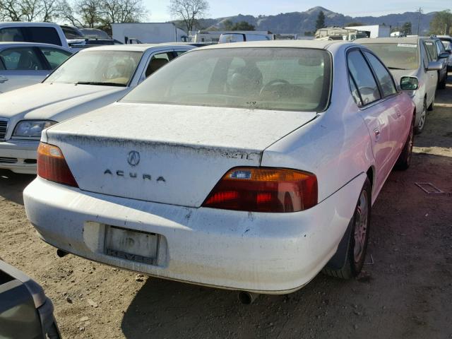 19UUA5661YA019493 - 2000 ACURA 3.2TL WHITE photo 4