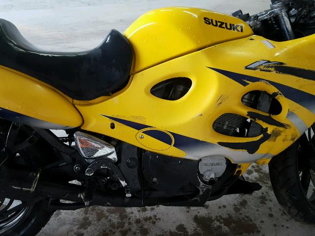 JS1GN79A822102846 - 2002 SUZUKI GSX600 YELLOW photo 7