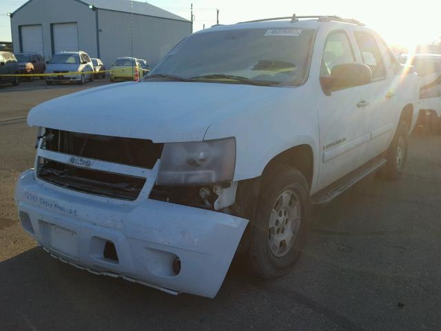 3GNFK12069G154980 - 2009 CHEVROLET AVALANCHE WHITE photo 2