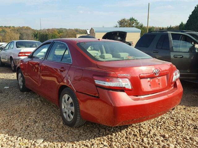 4T1BF3EK5AU517111 - 2010 TOYOTA CAMRY BASE RED photo 3