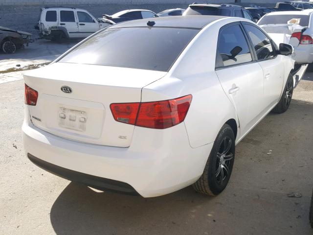 KNAFU4A25C5614147 - 2012 KIA FORTE EX WHITE photo 4