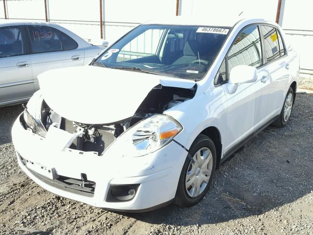 3N1BC1AP4AL405187 - 2010 NISSAN VERSA S WHITE photo 2