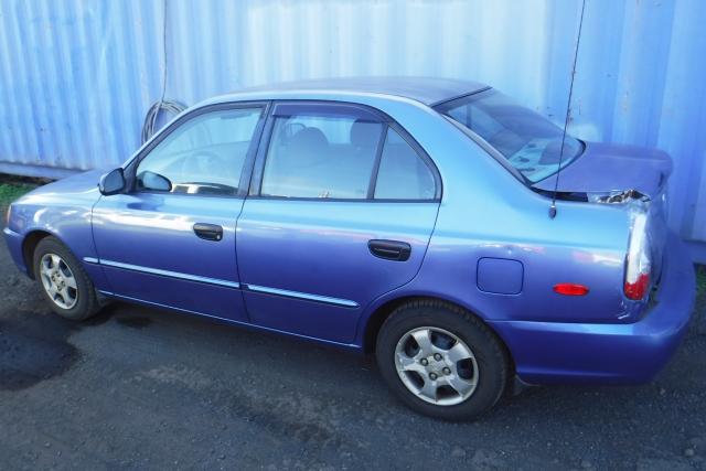 KMHCG45G1YU092208 - 2000 HYUNDAI ACCENT GL BLUE photo 3