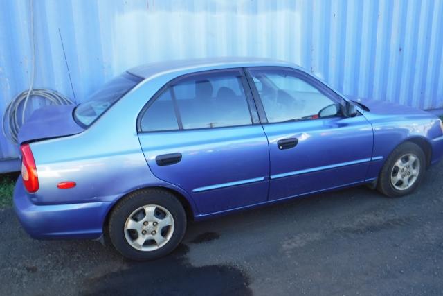 KMHCG45G1YU092208 - 2000 HYUNDAI ACCENT GL BLUE photo 4