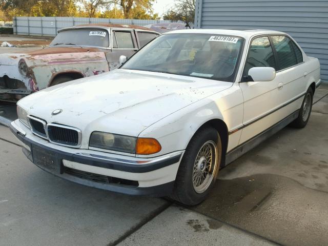 WBAGJ8323WDM21409 - 1998 BMW 740 IL WHITE photo 2