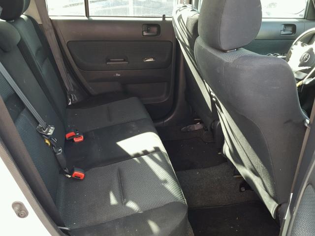 JTLKT324864101214 - 2006 TOYOTA SCION XB Blanco foto 6