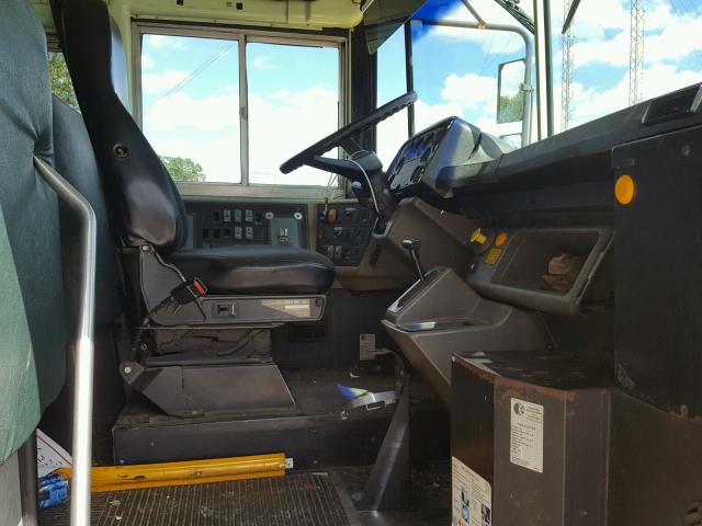 4UZ6CFAA4YCG10813 - 2000 FREIGHTLINER CHASSIS FS 黄色 照片 5