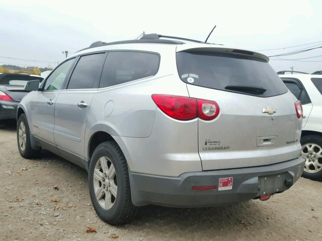 1GNEV23D99S181352 - 2009 CHEVROLET TRAVERSE SILVER photo 3