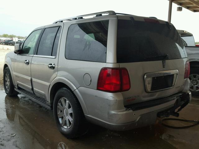 5LMFU27R64LJ36998 - 2004 LINCOLN NAVIGATOR SILVER photo 3