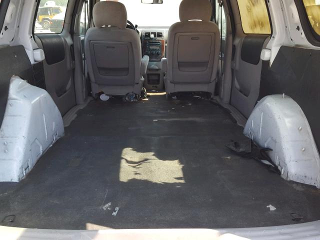 1GBDV13L56D209206 - 2006 CHEVROLET UPLANDER I თეთრი ფოტო 9