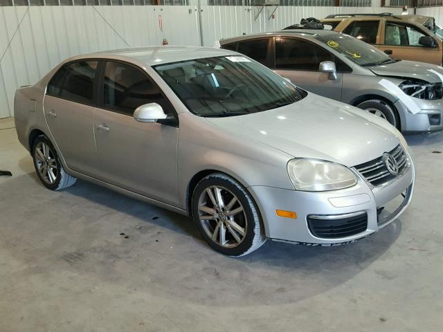 3VWPF71K96M685690 - 2006 VOLKSWAGEN JETTA VALU SILVER photo 1