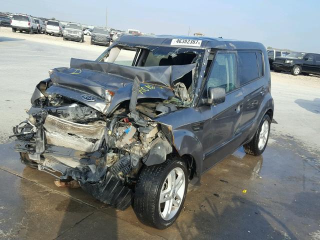 KNDJT2A29B7208637 - 2011 KIA SOUL + GRAY photo 2