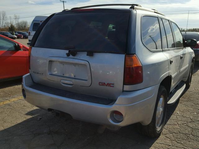 1GKDS13SX72139389 - 2007 GMC ENVOY SILVER photo 4