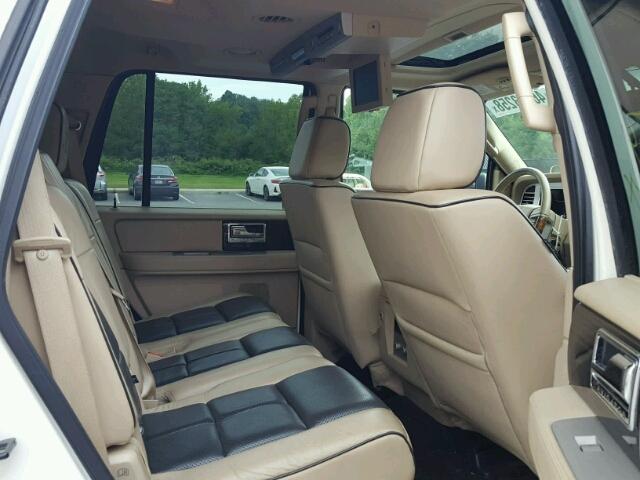 5LMFU28538LJ08934 - 2008 LINCOLN NAVIGATOR Weiß Foto 6