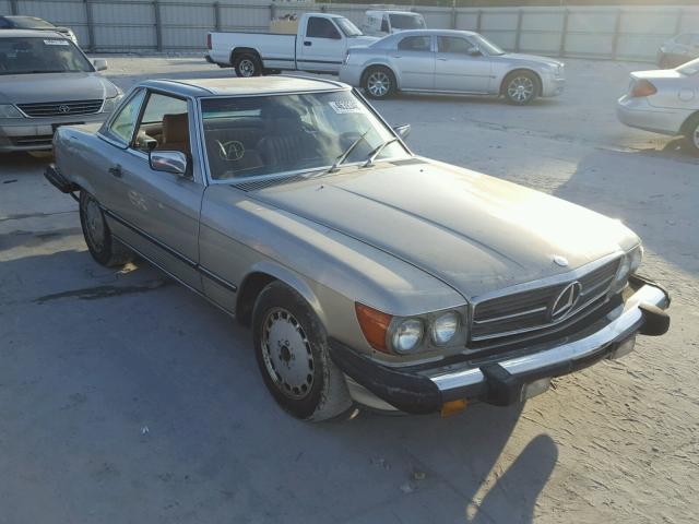 WDBBA48D9JA078372 - 1988 MERCEDES-BENZ 560 SL BEIGE photo 1